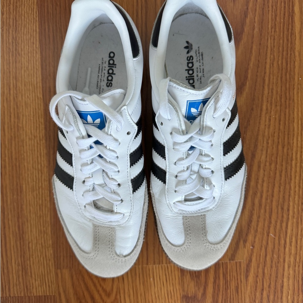 Adidas Samba, women’s size 7